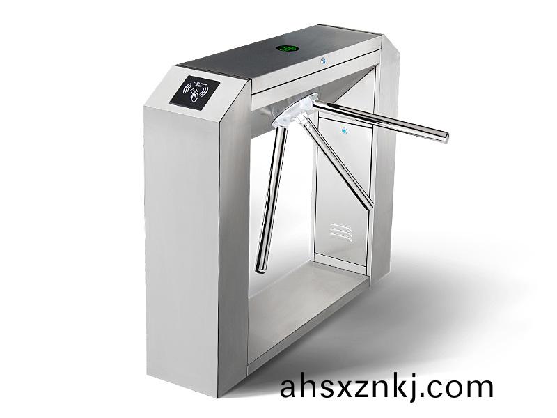 G102橋(qiao)式斜角(jiao)三(san)輥(gun)閘(zha)