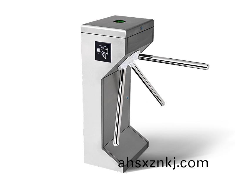 G101立式(shi)三(san)輥(gun)閘(zha)